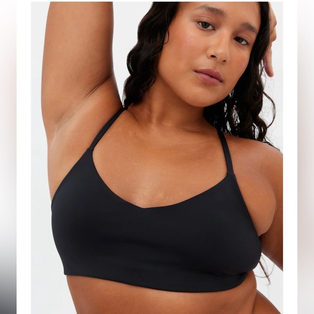 Girlfriend Collective v-neck bralette size XXXL